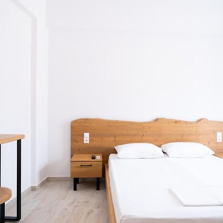 Valentina'S Apartments 阿齐亚·佩拉加 外观 照片