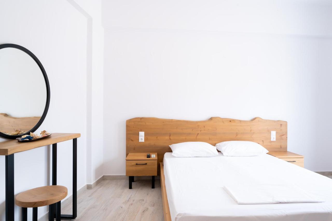 Valentina'S Apartments 阿齐亚·佩拉加 外观 照片